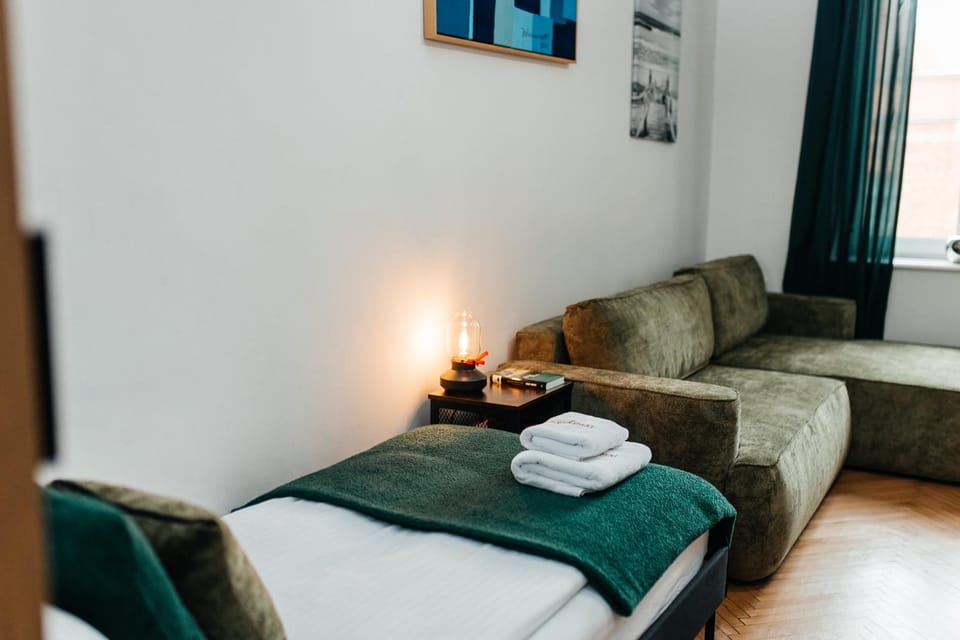 Bed, Living room, Photo of the whole room, Seating area, Bedroom, towels