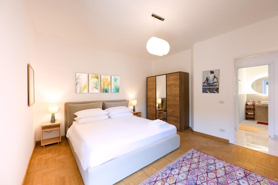 Bed, Photo of the whole room, Bedroom, wardrobe