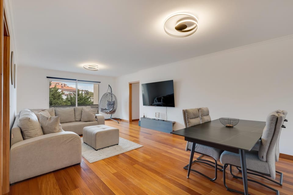 TV and multimedia, Living room, Dining area