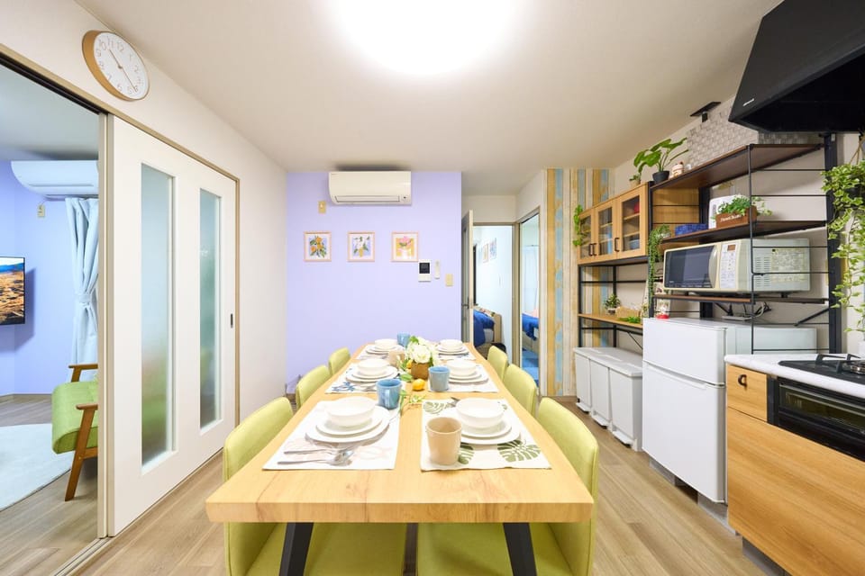 Kitchen or kitchenette, Dining area, stove, air conditioner