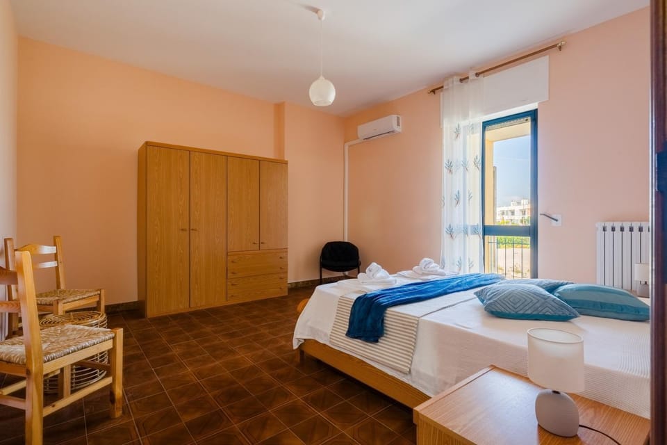 Property building, Living room, Bedroom