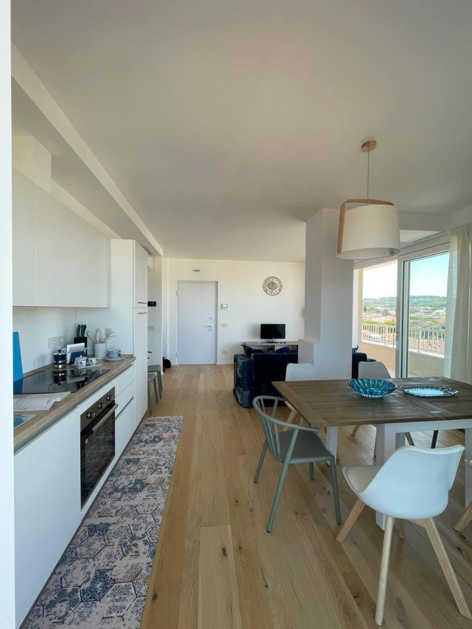Communal lounge/ TV room, Kitchen or kitchenette