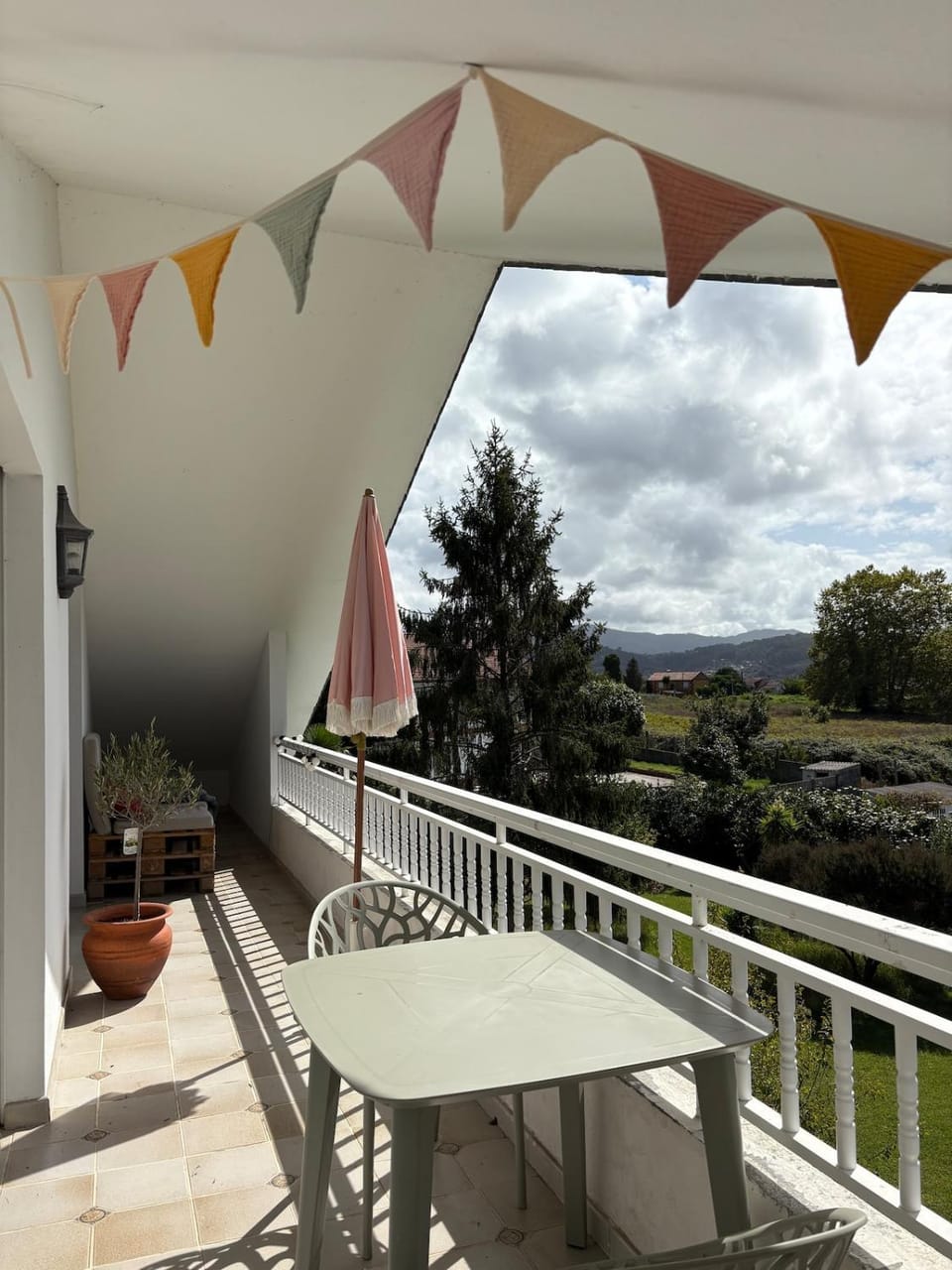 The Eira - Spacious home with lush garden House in Viana do Castelo District, Portugal