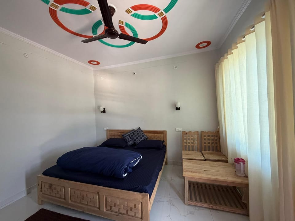 Bed, Bedroom, Breakfast