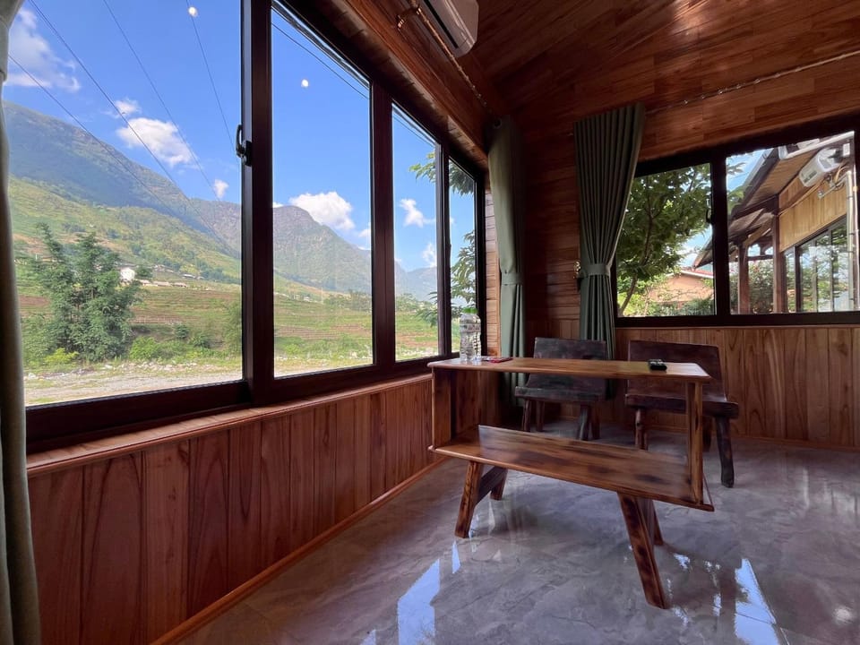 Natural landscape, View (from property/room), Seating area, Mountain view
