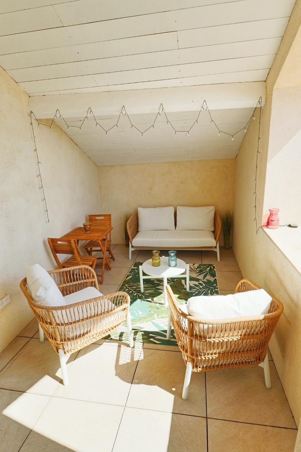 Uzès Grande Bourgade Sunny-Terrace climatisation Apartment in Uzes