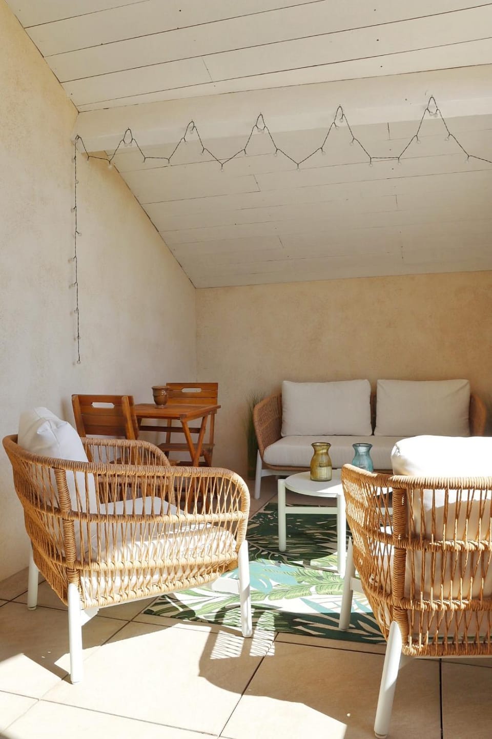 Uzès Grande Bourgade Sunny-Terrace climatisation Apartment in Uzes
