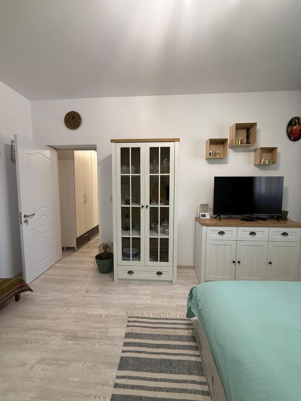 Living room, Bedroom