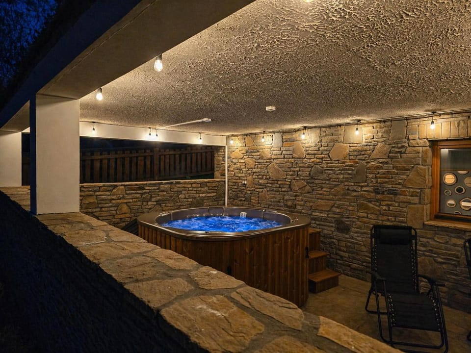 Hot Tub