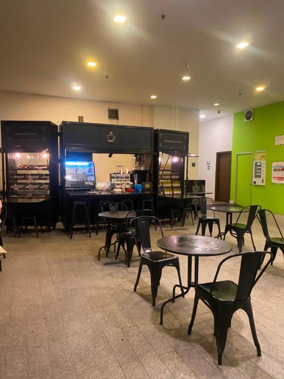 Coffee/tea facilities, Business facilities