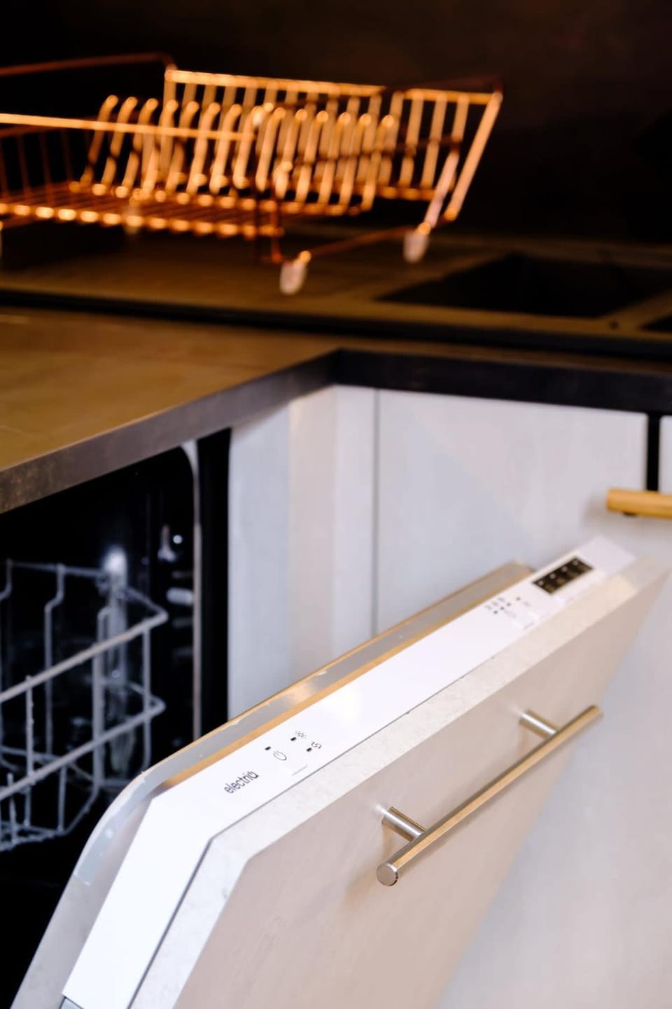 dishwasher, washing machine