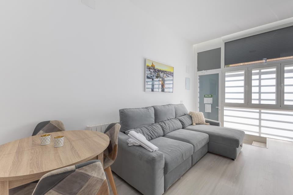 Communal lounge/ TV room, Lounge or bar