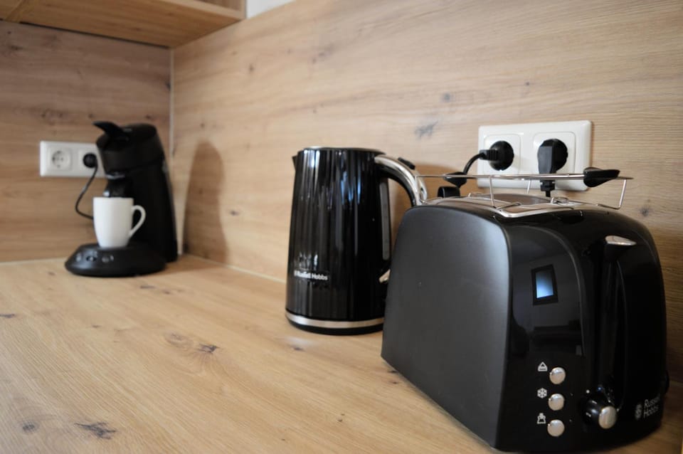Coffee/tea facilities, Kitchen or kitchenette, toaster
