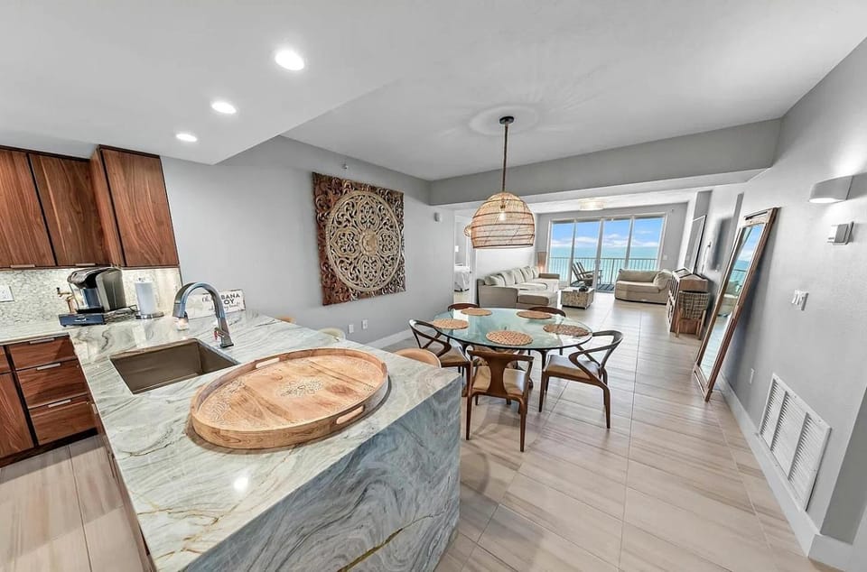 Luxury 3BR Oceanfront Penthouse with Views Apartment in Ponce Inlet