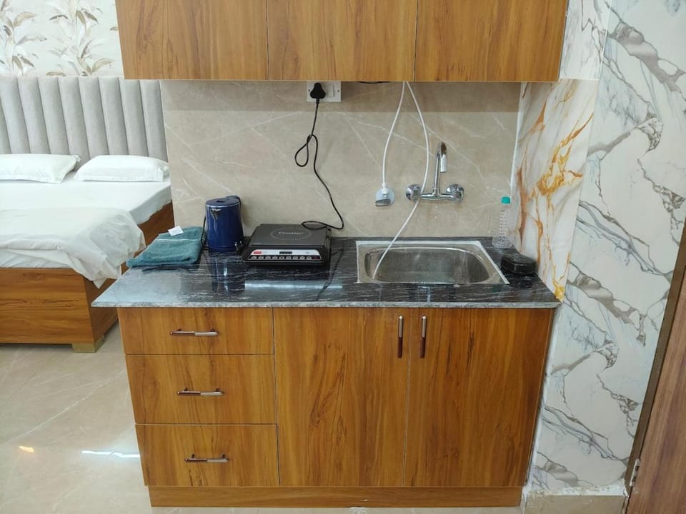 comfort with care Apartment in Noida