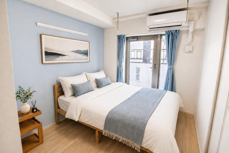 Bed, Photo of the whole room, Bedroom, air conditioner