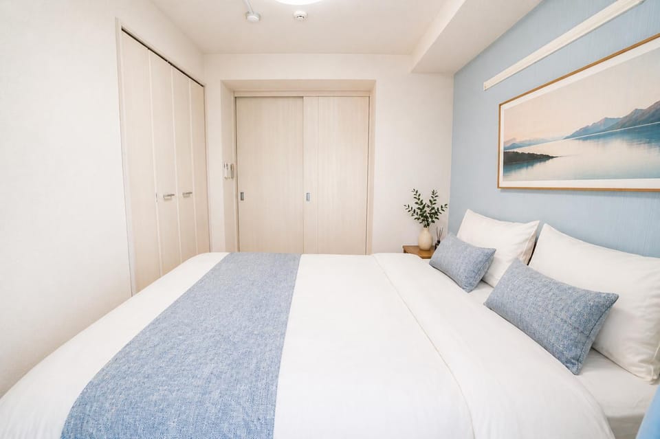 Bed, Photo of the whole room, Bedroom, wardrobe