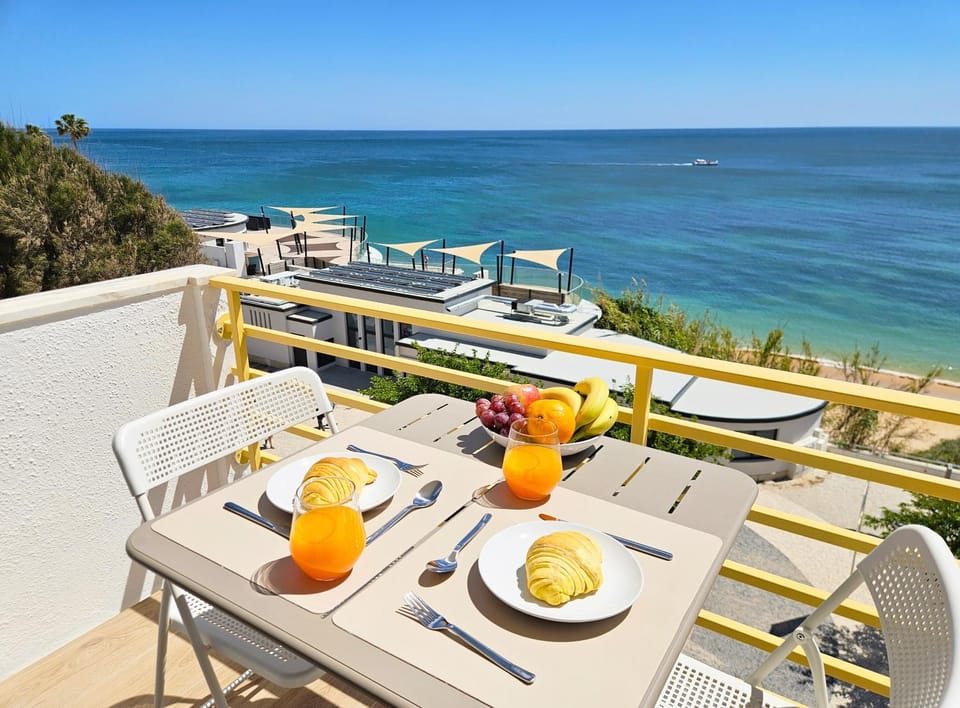 Day, Natural landscape, View (from property/room), Balcony/Terrace, Beach, Sea view, Continental breakfast