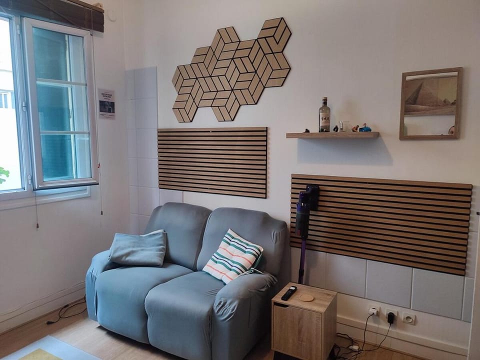 WeHost - Studio chic & lumineux – Canal Saint-Martin Apartment in Paris