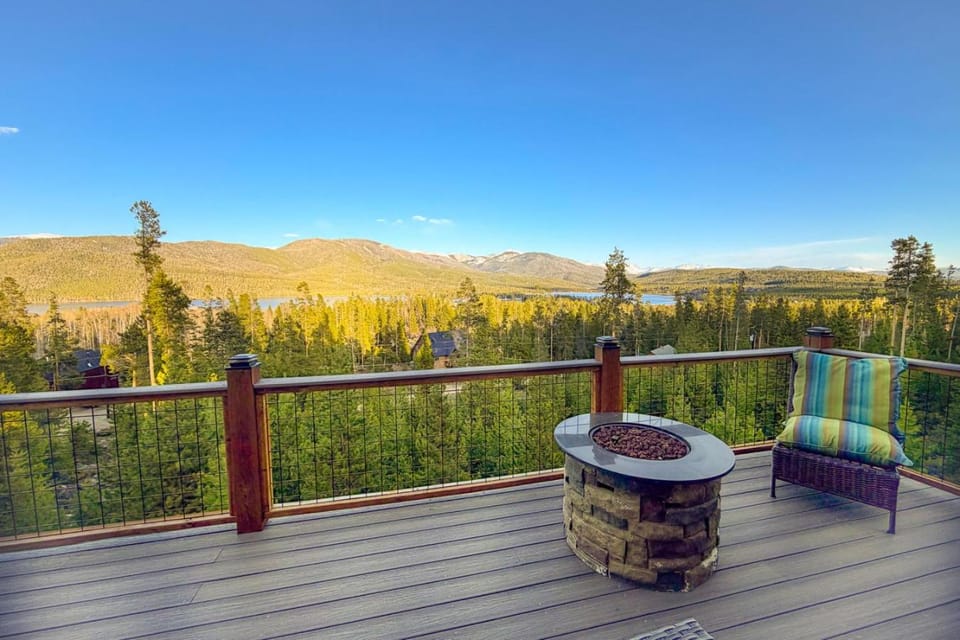 Private Hot Tub Mtn-View Grand Lake Cabin Cabin in Rocky Mountain National Park