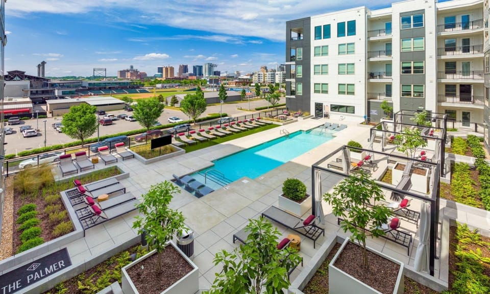 Luxury 2BR Steps from Railroad Park Apartment in Birmingham