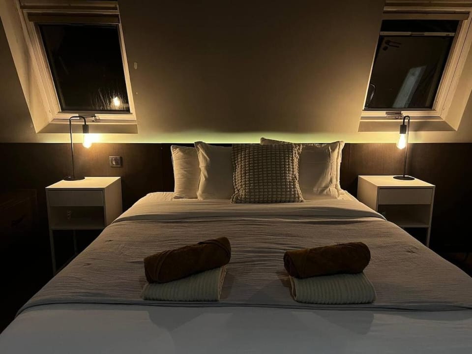 Logement moderne pour 5 personnes - Paris 10ème Apartment in Paris