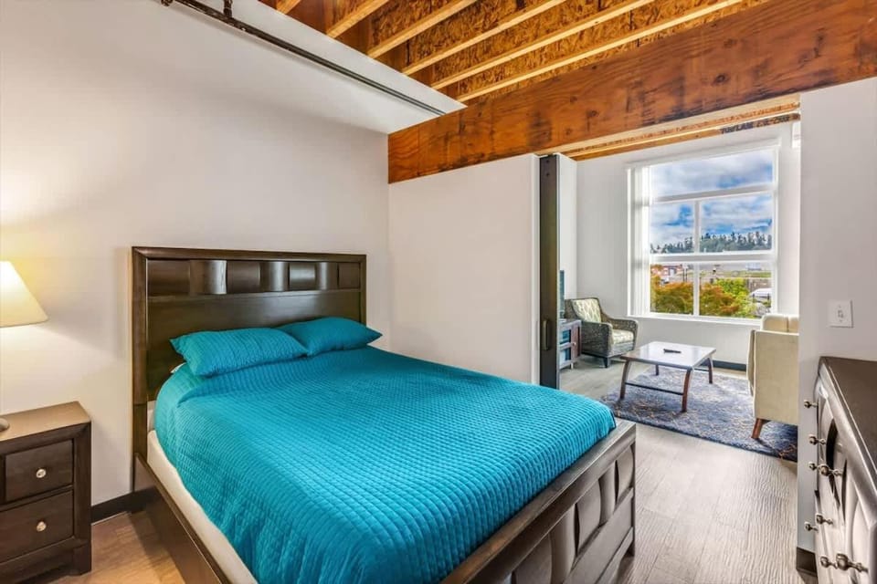 Brand New Downtown Condo Next to Bremerton Ferry House in Bremerton