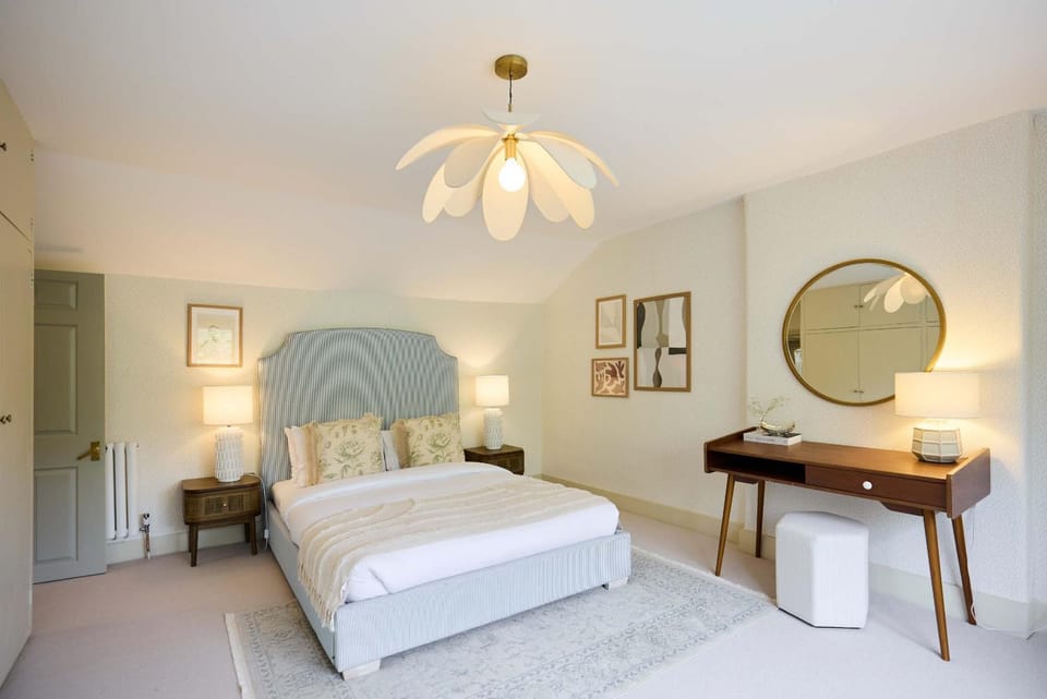 The Fourth Above Dorset Square Apartment in City of Westminster