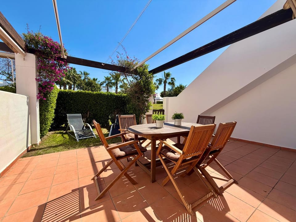 Patio, Balcony/Terrace