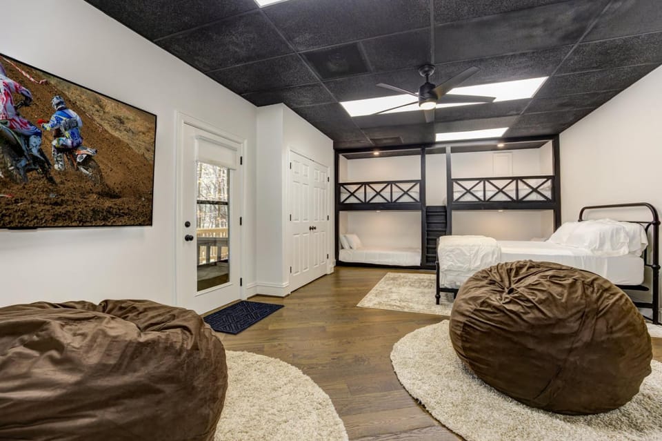 Majestic Retreat House in Georgia