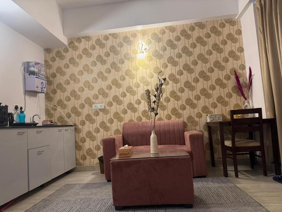 Casa Royal Apartment in Noida