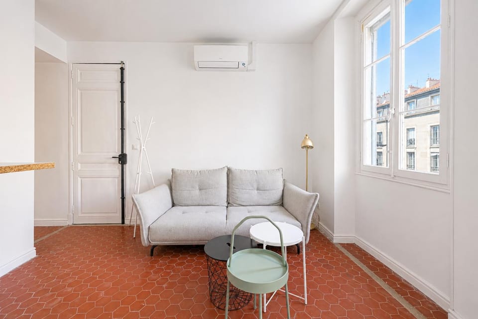 Communal lounge/ TV room, Facade/entrance, air conditioner