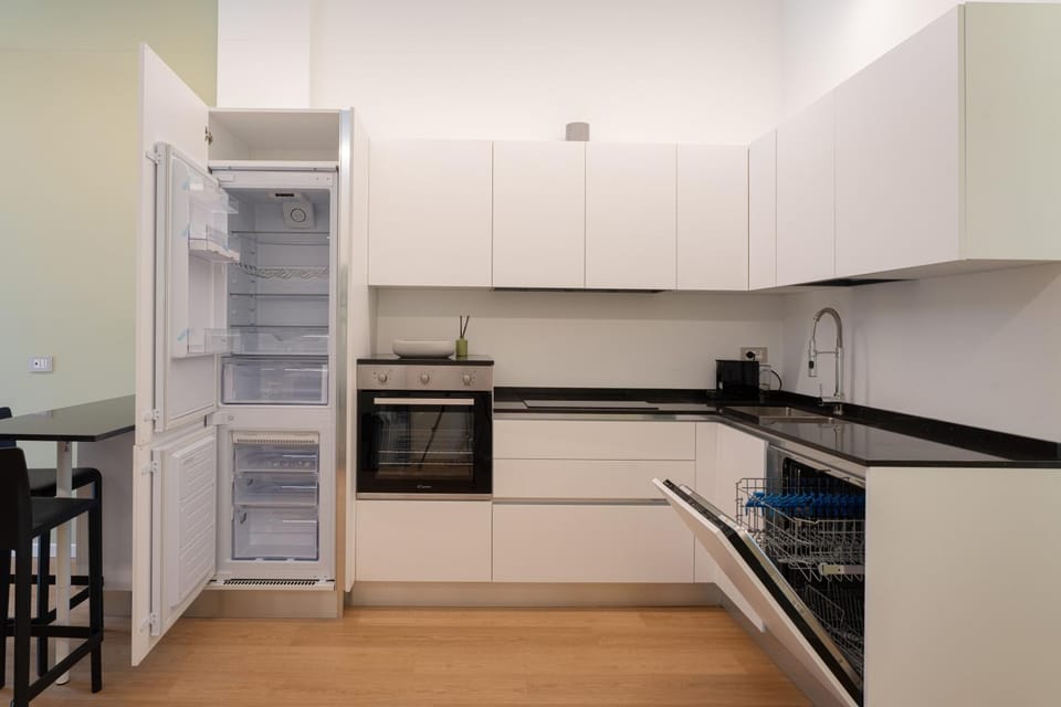 Kitchen or kitchenette, kitchen