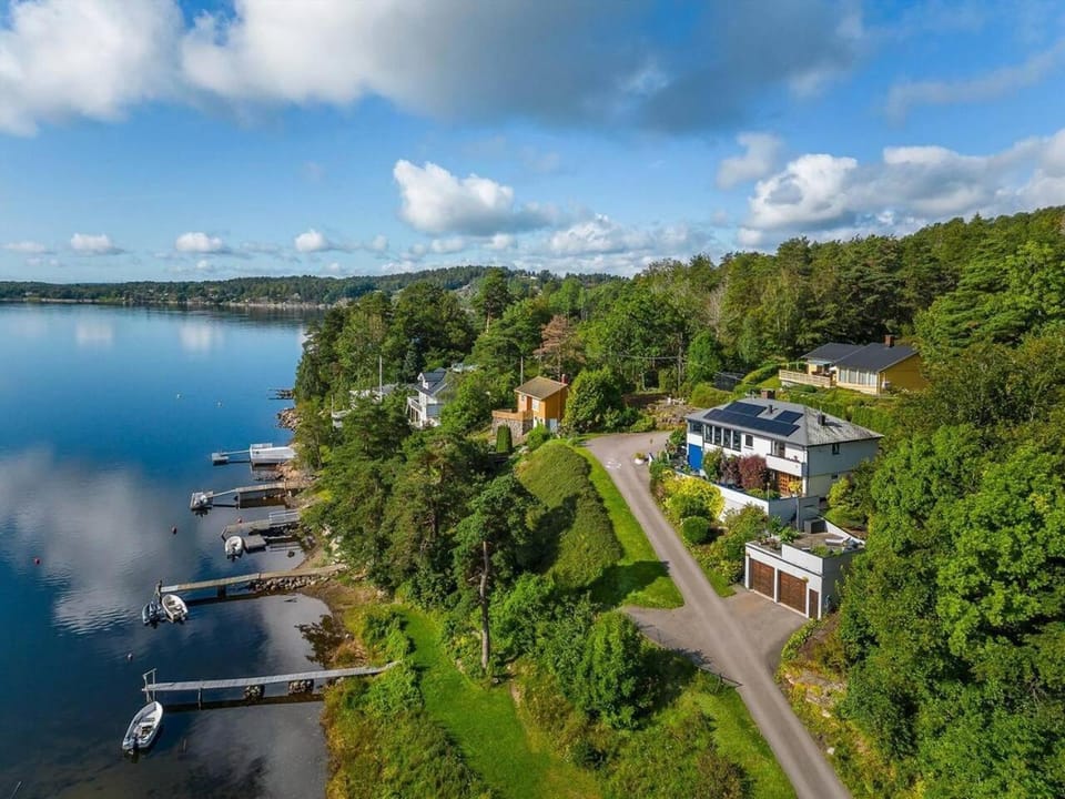 The sea view. 3 BR House in Viken, Norway