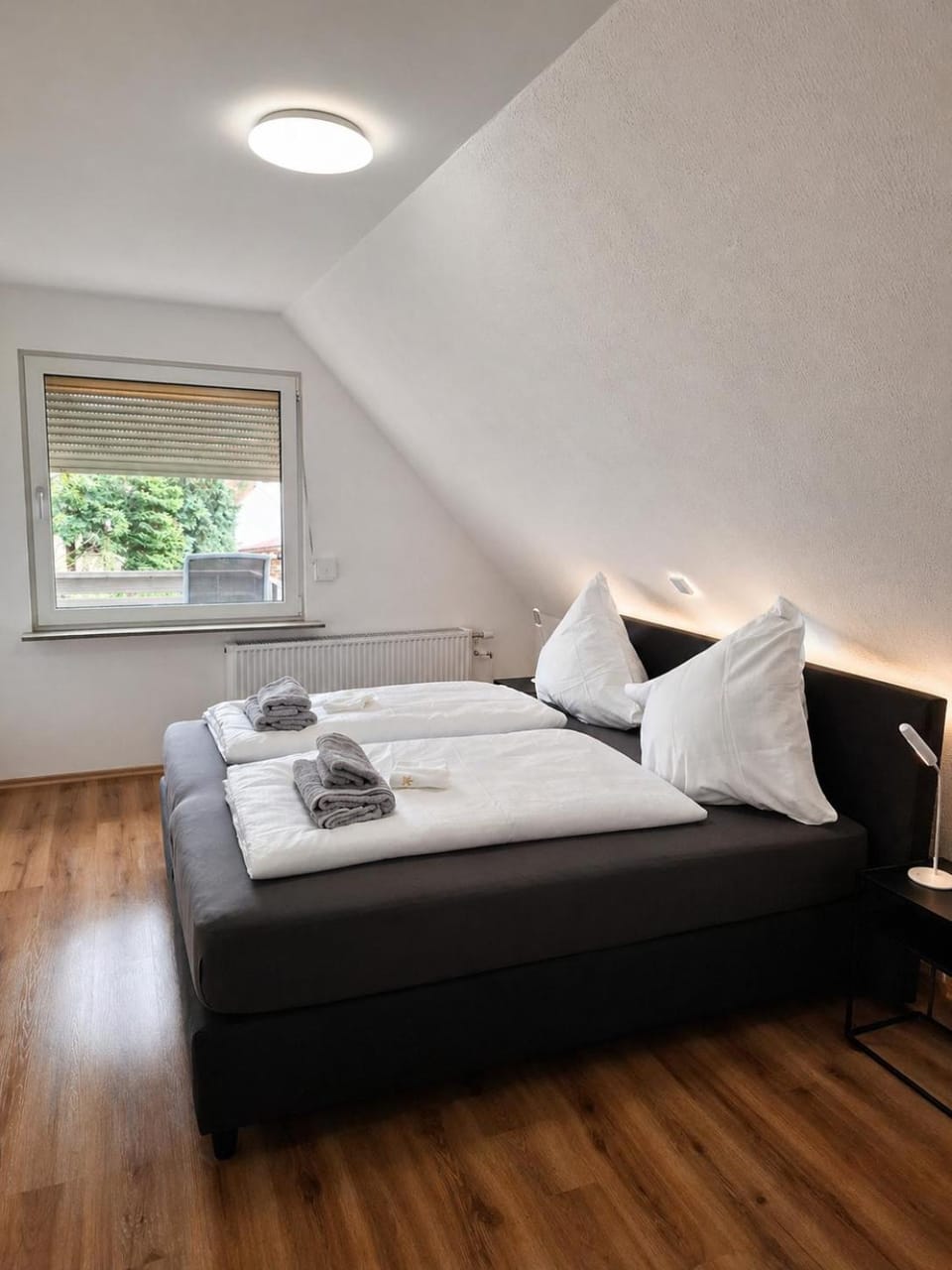 Weratalsee mit 5 Schlafzimmer Apartment in Hesse