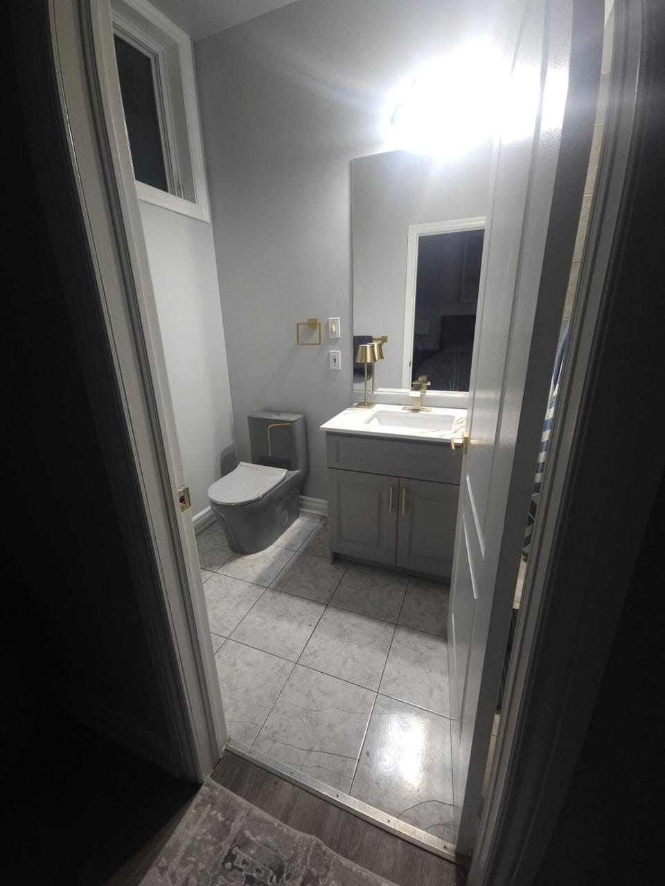 Lakefront Suite with Geodesic Dome Experience Apartment in Whitchurch-Stouffville