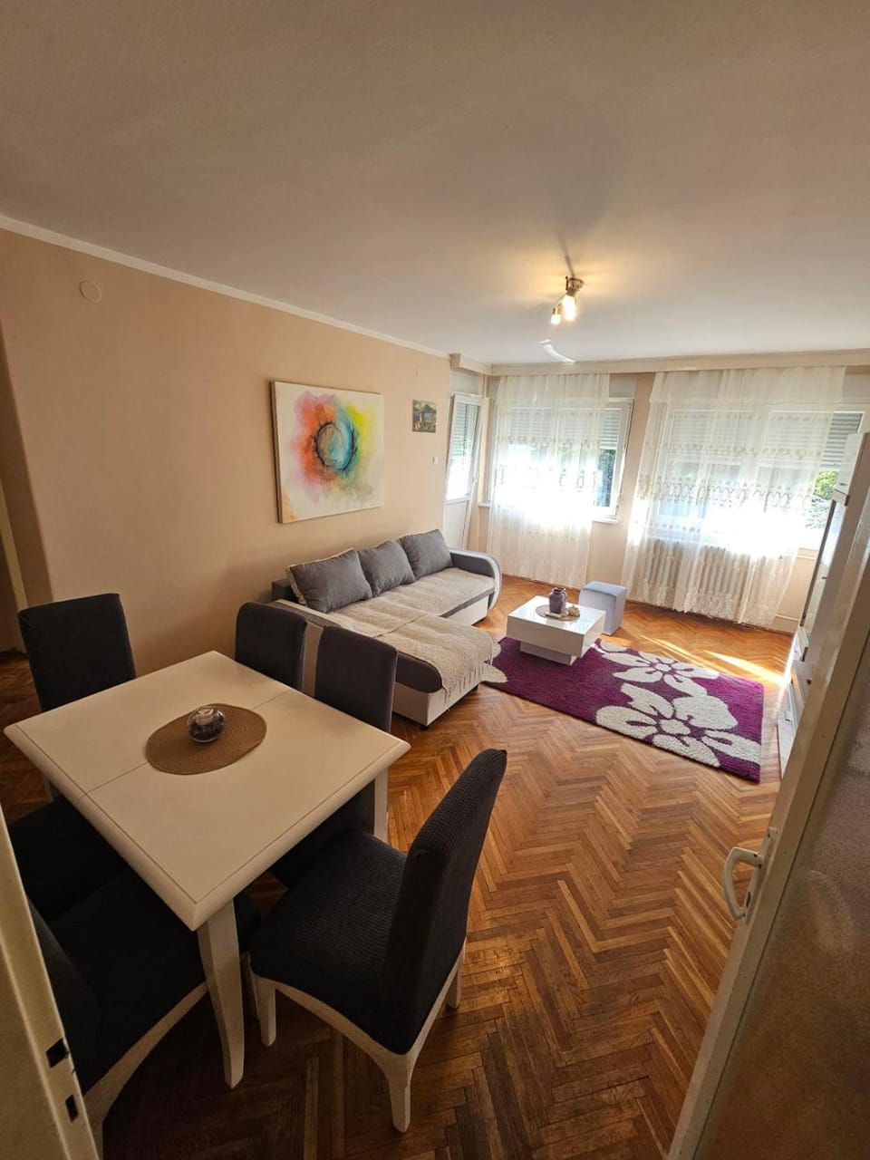 Sunny Belgrade Apartment in Belgrade