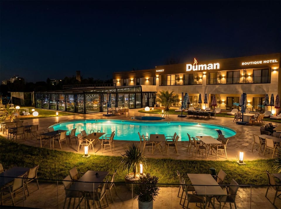 Property building, Restaurant/places to eat, Swimming pool