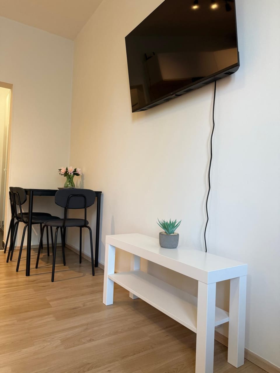 TV and multimedia, Dining area