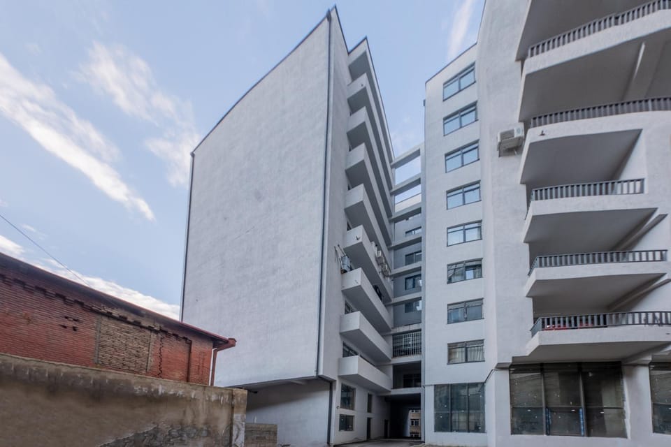 Property building, Facade/entrance