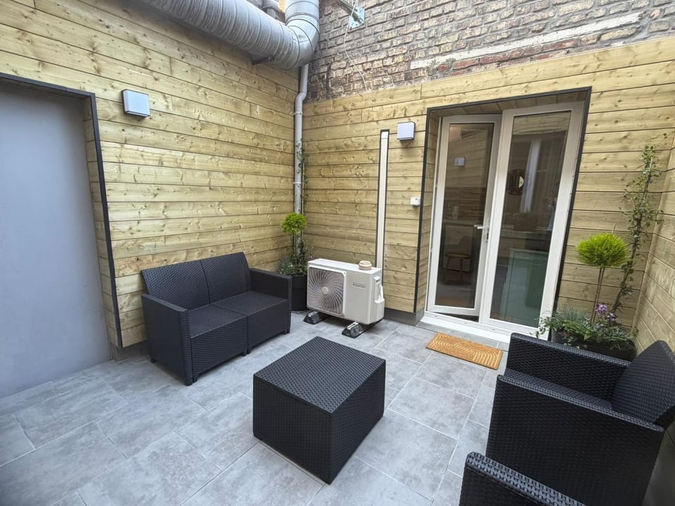 Charmant studio 2 personnes terrasses privé Anzin Apartment in Valenciennes