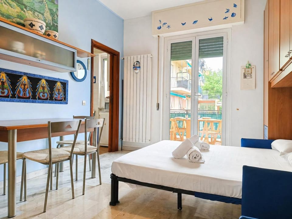 Hostdomus - Poolside Studio with pool Apartment in Ceriale