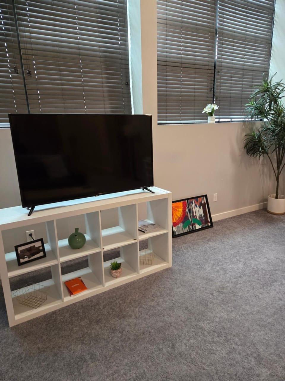 Historic Federal Hill 1Br Loft apt with onsite Gym and Barbershop Apartment in Providence