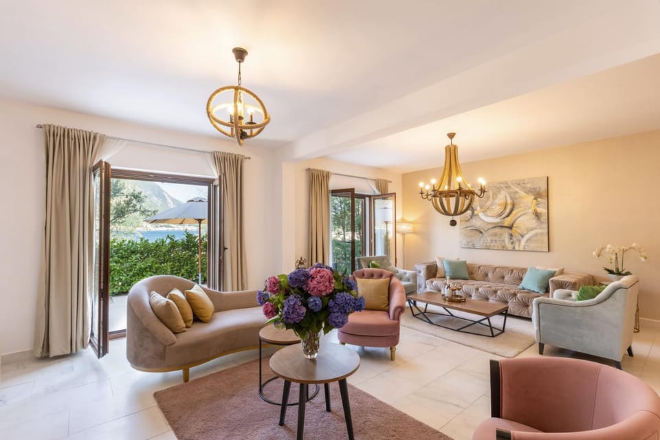 Kotor Bay Villas by Huma Villa in Dobrota