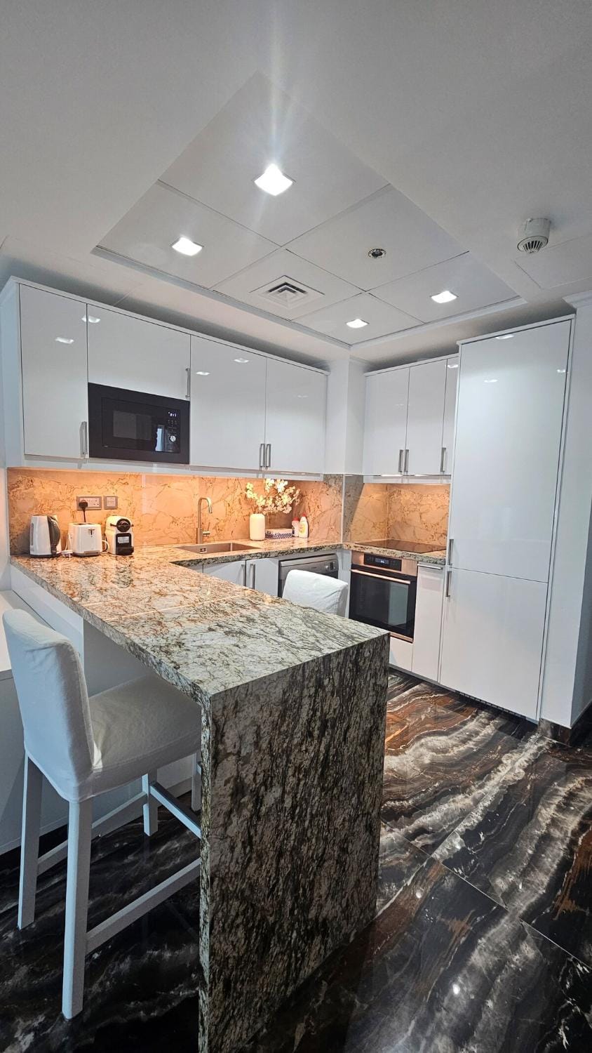 Modern upgraded 1BR with balcony in Dubai Marina Apartment in Dubai