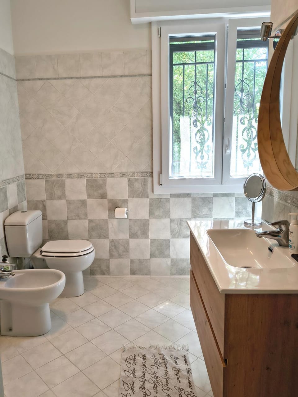 B&B La stanza del sole Bed and Breakfast in Modena