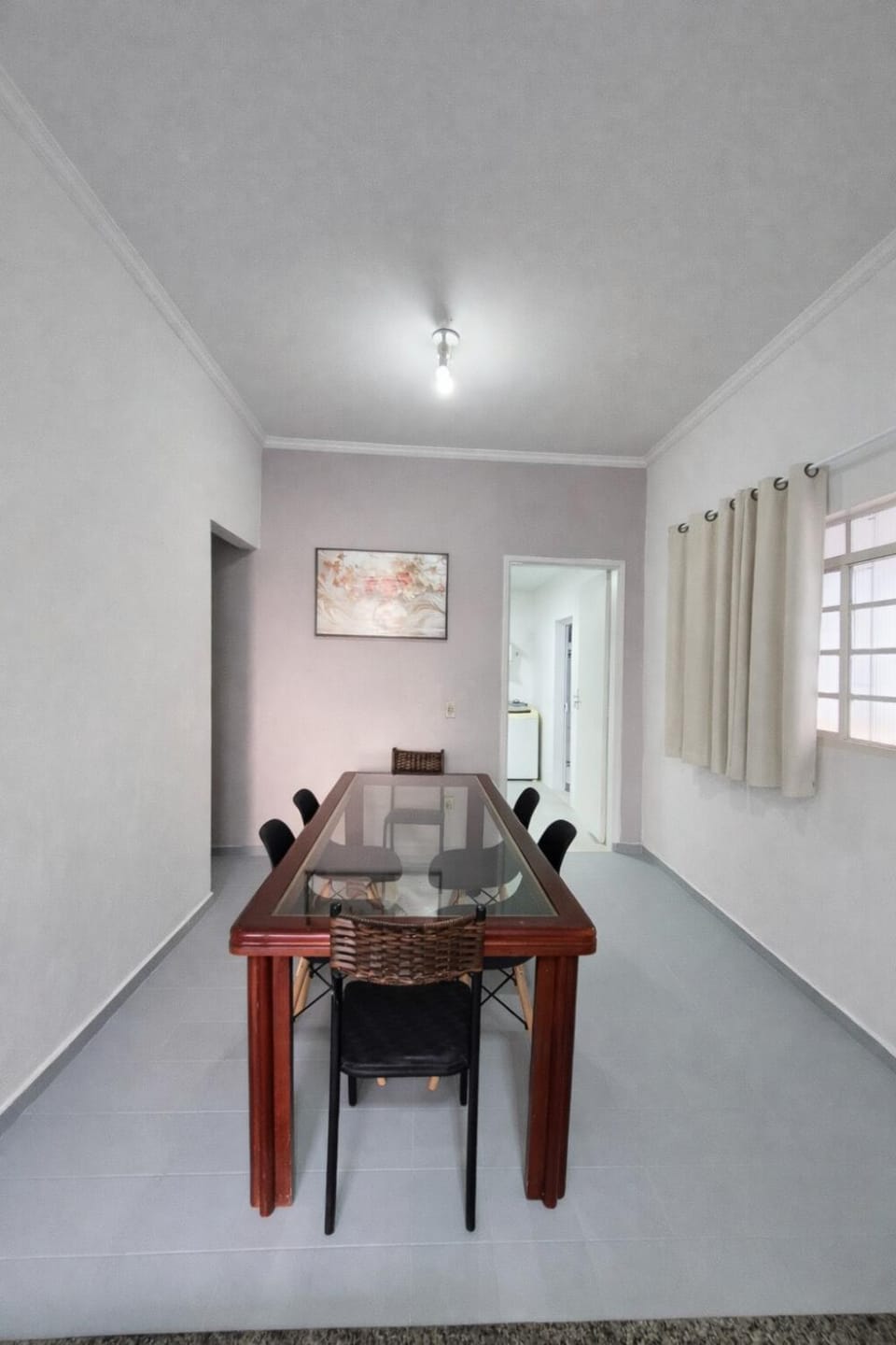 Casa p 11 pessoas prox Parque do Sabia, Arena Sabiazinho, Ufu, Madrecor com garagem para 3 carros House in Uberlândia