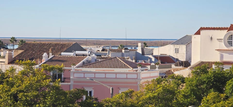 City view, Sea view