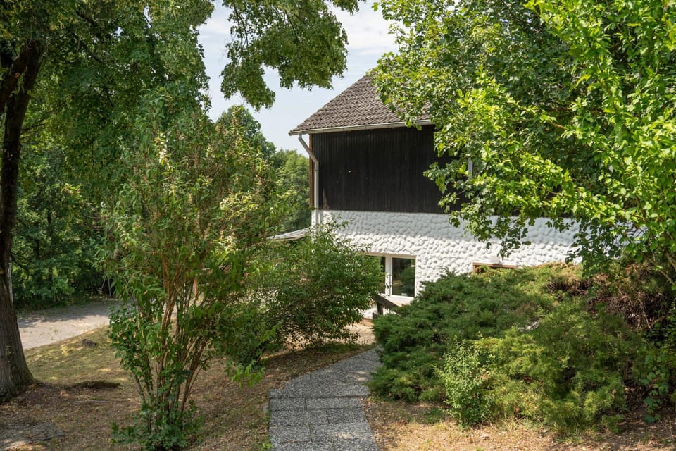 Property building, Facade/entrance, View (from property/room)