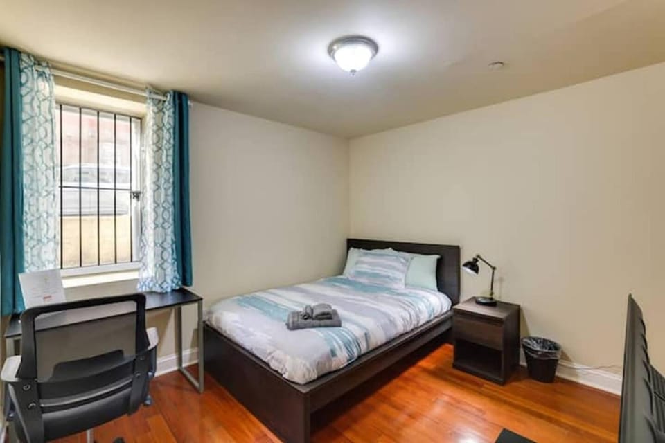 Spacious 4BR Home |Temple | Fully Furnished + WiFi House in Philadelphia